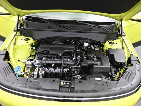 Certified 2025 Hyundai Kona SEL image 21