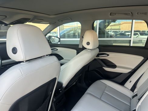 Used 2025 Audi Q6 e-tron Premium w/ Convenience Package RWD image 26