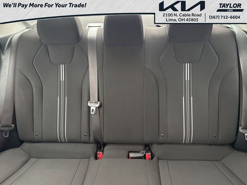 Used 2023 Hyundai Elantra SEL w/ Preferred Accessory Package image 14