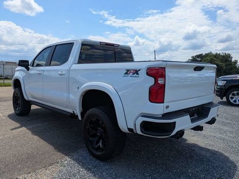 Used 2021 Chevrolet Silverado 1500 RST w/ Convenience Package II AWD/4WD image 6