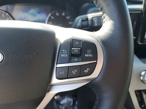 Certified 2022 Ford Explorer XLT w/ Equipment Group 202A image 21