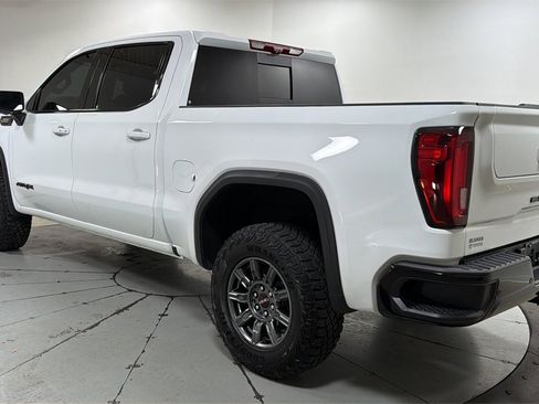 Used 2024 GMC Sierra 1500 AT4X image 7