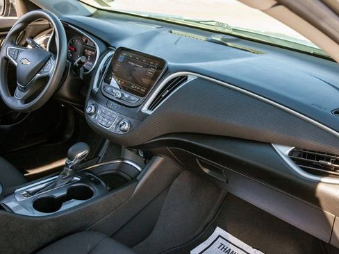 Used 2023 Chevrolet Malibu LT image 11