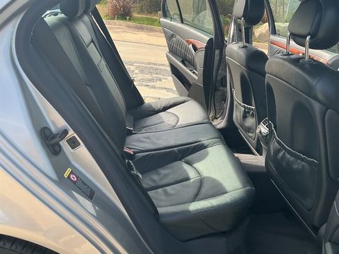 Used 2003 Mercedes-Benz E 500 Sedan image 32