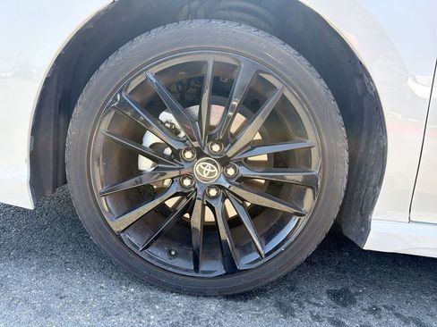 Used 2024 Toyota Camry XSE FWD image 18
