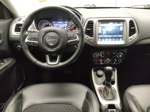 Used 2018 Jeep Compass Latitude w/ Popular Equipment Group AWD/4WD image 22