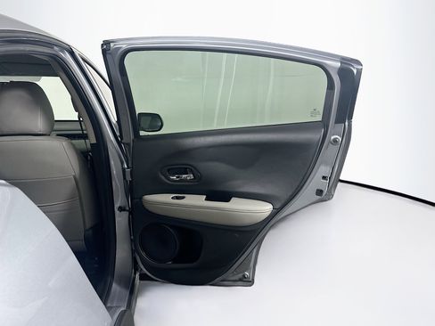 Used 2019 Honda HR-V LX image 28