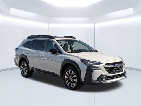 Used 2024 Subaru Outback Limited AWD/4WD image 8
