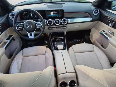Certified 2022 Mercedes-Benz GLB 250 image 16