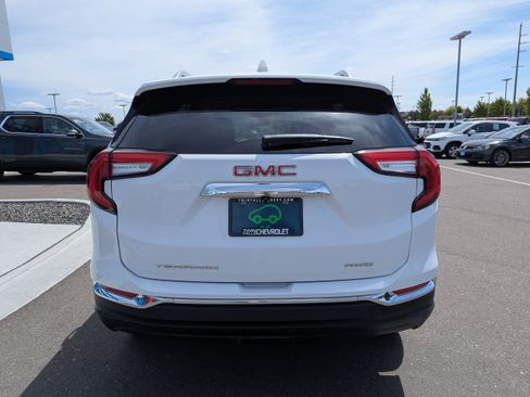 Certified 2024 GMC Terrain SLT AWD/4WD image 33