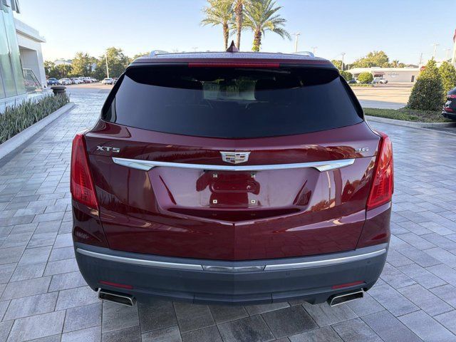 Used 2017 Cadillac XT5 Luxury w/ Driver Awareness Package FWD image 3