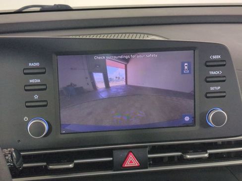 Used 2023 Hyundai Elantra SEL FWD image 22