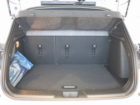 New 2026 Chevrolet Trax RS w/ Sunroof Package image 27