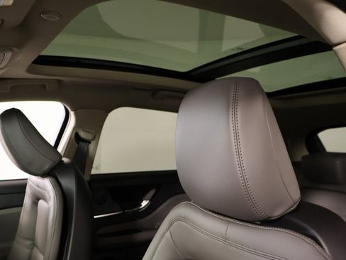 New 2026 Lincoln Corsair Premiere image 16