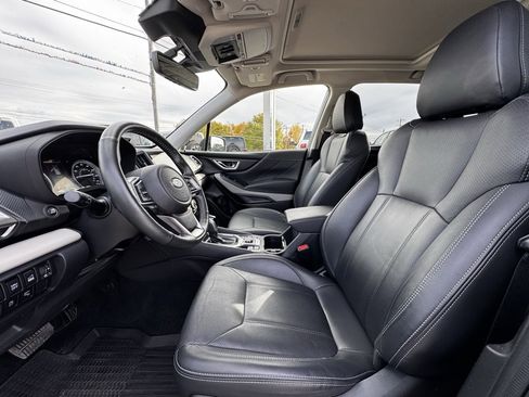Used 2024 Subaru Forester Limited image 18