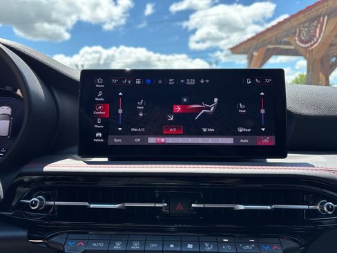Used 2023 Dodge Hornet GT w/ Cold Weather Group AWD/4WD image 18
