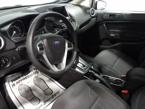 Used 2019 Ford Fiesta SE w/ Equipment Group 201A FWD image 9