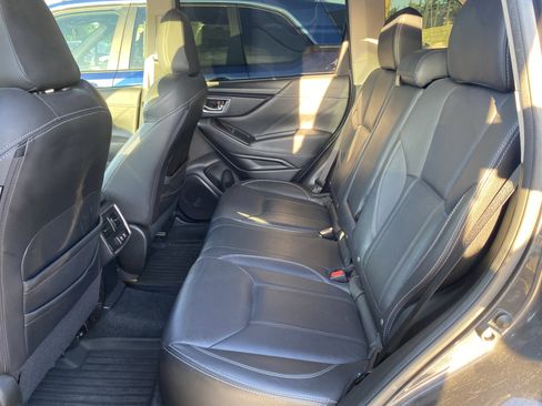 Used 2019 Subaru Forester Limited w/ Popular Package #3 AWD/4WD image 12