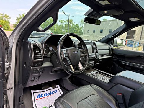 Used 2021 Ford Expedition Max Limited AWD/4WD image 13