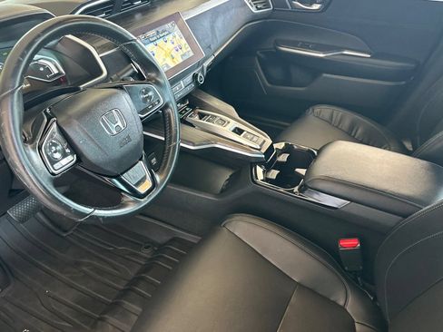Used 2018 Honda Clarity Touring image 7