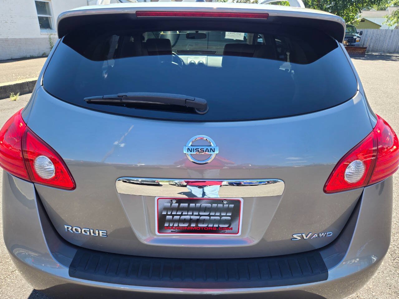 Used 2012 Nissan Rogue SV w/ Premium Pkg AWD/4WD image 7