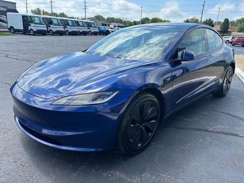Used 2025 Tesla Model 3 Long Range AWD/4WD image 9