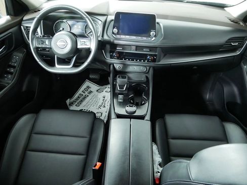 Used 2023 Nissan Rogue SV w/ SV Premium B Package image 19