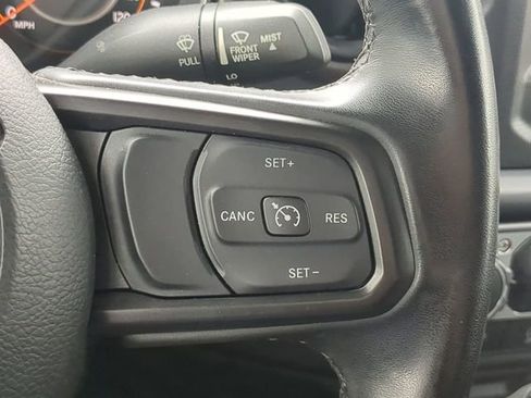 Used 2022 Jeep Gladiator Willys image 27