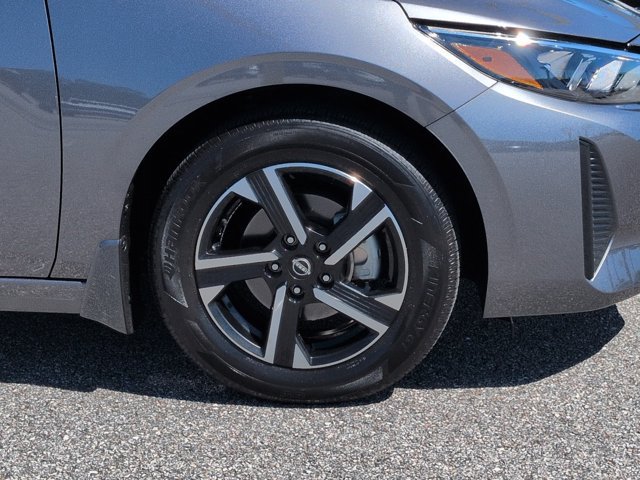 Used 2025 Nissan Sentra SV FWD image 12