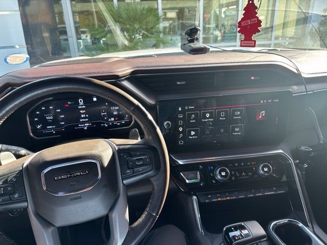 Used 2023 GMC Sierra 1500 Denali w/ Denali Reserve Package AWD/4WD image 9