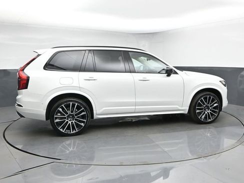 New 2026 Volvo XC90 B6 Ultra w/ Lounge Package AWD/4WD image 9