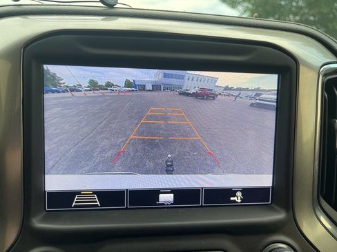 Used 2020 Chevrolet Silverado 1500 RST AWD/4WD image 9