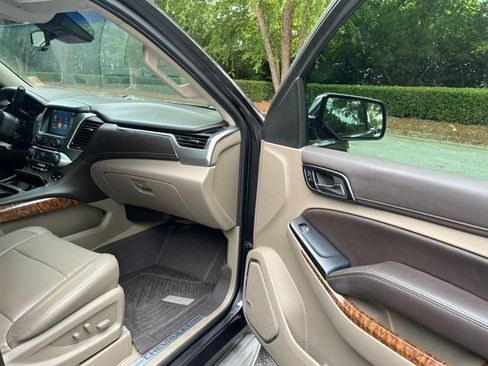Used 2015 Chevrolet Suburban LTZ AWD/4WD image 10