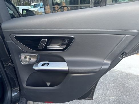Used 2025 Mercedes-Benz GLC 300 GLC 300 image 20