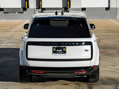 Used 2023 Land Rover Range Rover Long Wheelbase Autobiography image 11