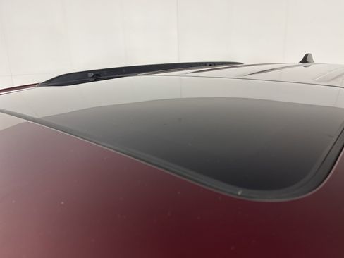 Used 2024 Jeep Grand Cherokee Altitude image 6