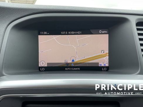 Used 2018 Volvo V60 T5 Cross Country w/ Convenience Package AWD/4WD image 15