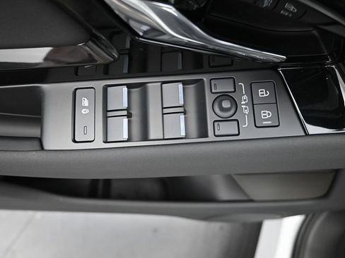 New 2026 Land Rover Range Rover Evoque S AWD/4WD image 21