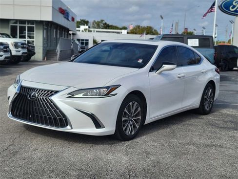 Used 2023 Lexus ES 350 image 2