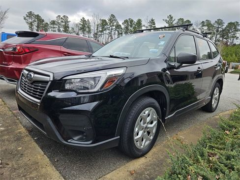 Used 2021 Subaru Forester image 3