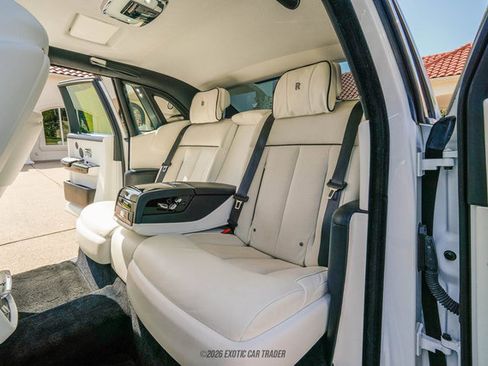 Used 2020 Rolls-Royce Phantom Sedan RWD image 25