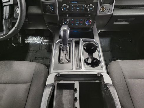Used 2019 Ford F150 XLT w/ Equipment Group 302A Luxury AWD/4WD image 18