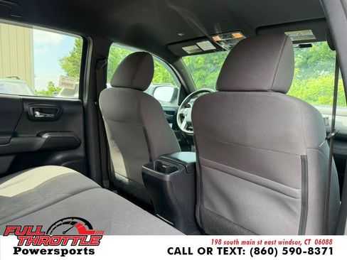 Used 2019 Toyota Tacoma TRD Off-Road AWD/4WD image 15