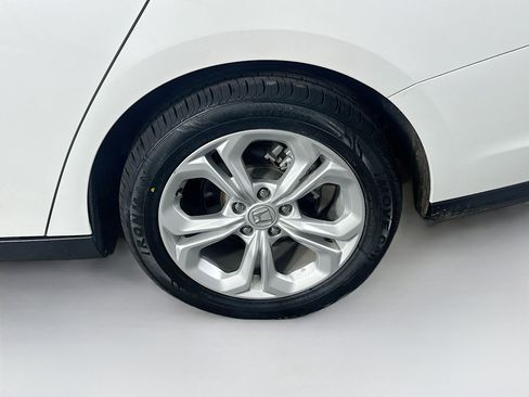 Used 2024 Honda Accord LX image 11