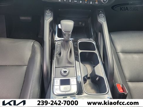 Certified 2024 Kia Telluride S w/ S Sunroof Package FWD image 19