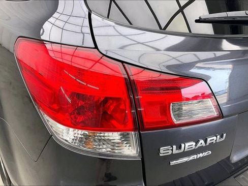 Used 2012 Subaru Outback 2.5i Limited w/ Moonroof Pkg AWD/4WD image 27