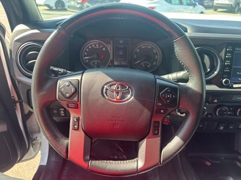 Certified 2023 Toyota Tacoma TRD Off-Road AWD/4WD image 27