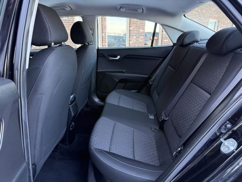 Used 2018 Kia Rio S image 12