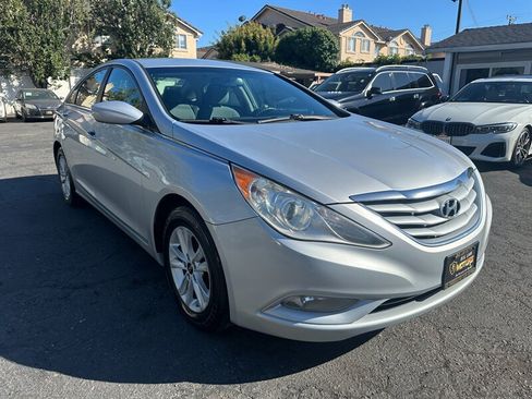 Used 2013 Hyundai Sonata GLS w/ Popular Equipment Pkg FWD image 3