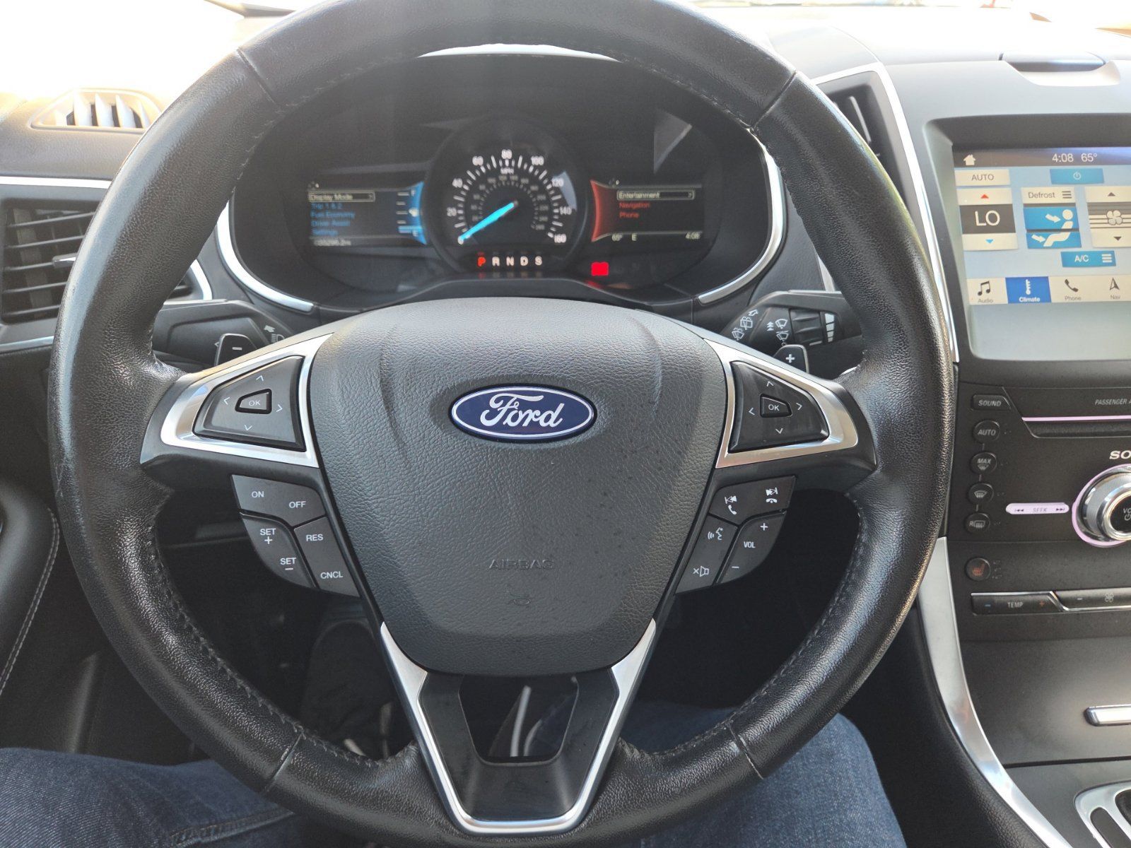 Certified 2018 Ford Edge Titanium w/ Technology Package FWD image 20
